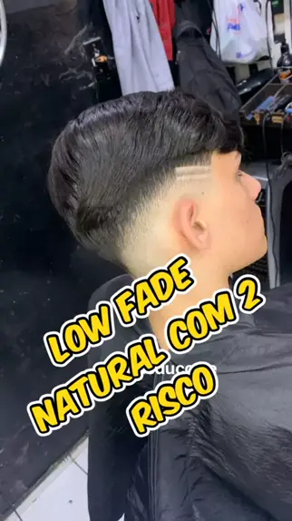 corte de cabelo masculino low fade em v com risco