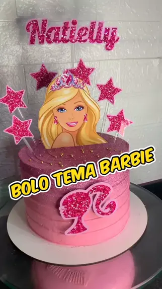 Bolo da Barbie quadrado decoração! 