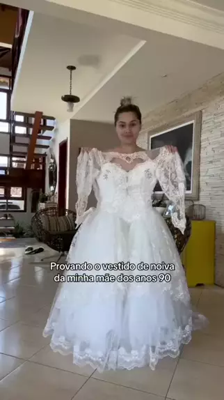 Vestido de noiva para best sale senhora de 50 anos